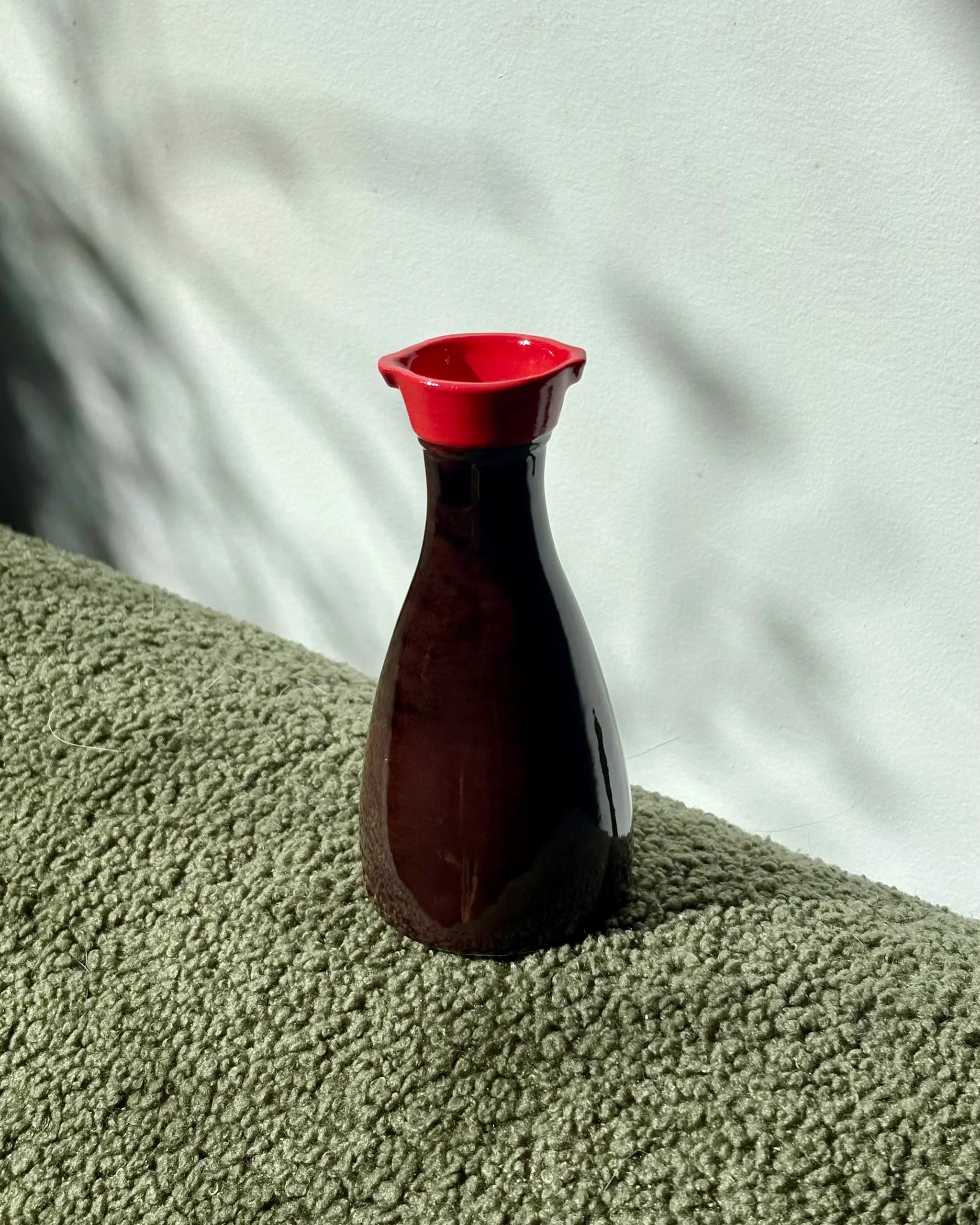 Soy sauce vase